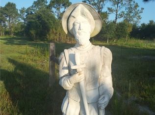 2305 Desoto Blvd N, Naples, FL 34120