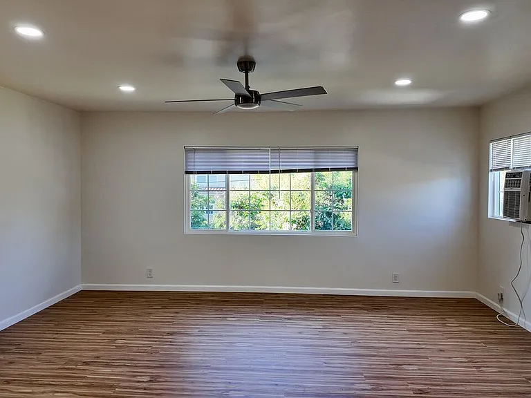 414 E Dryden St #3 — Photo 5