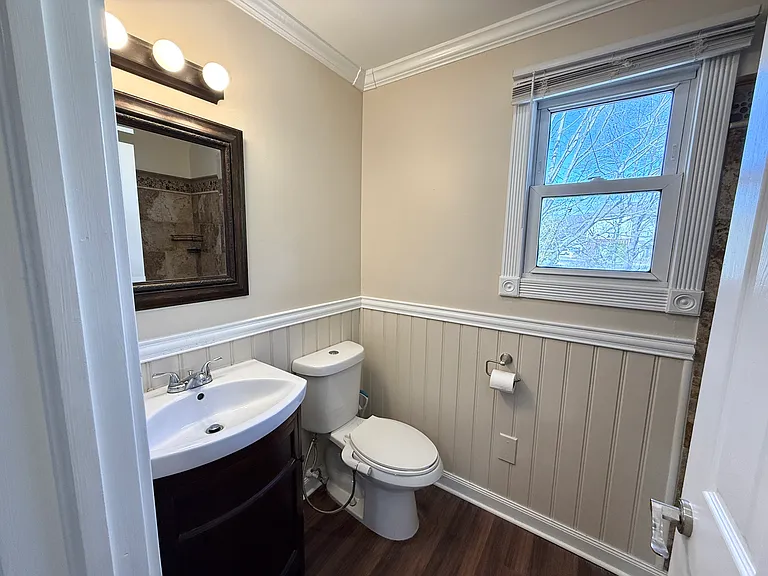521 W Loch Lomond Dr — Photo 9
