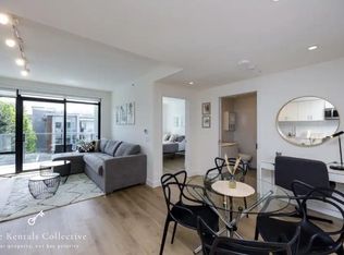 311 W 1st St #402, North Vancouver, BC