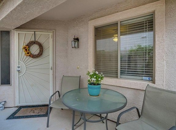4th image of 2732 E Dragoon Cir