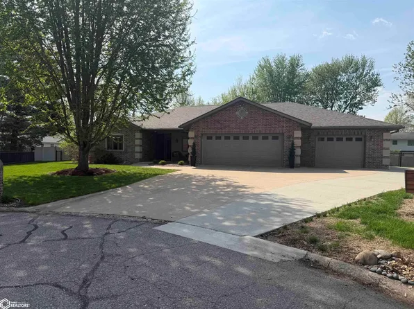 502 Kingman Cir, Fairfield, IA 52556