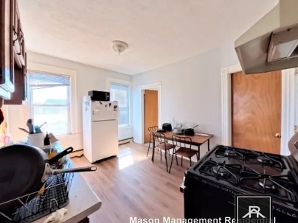 308 Prospect St #3, Cambridge, MA 02139