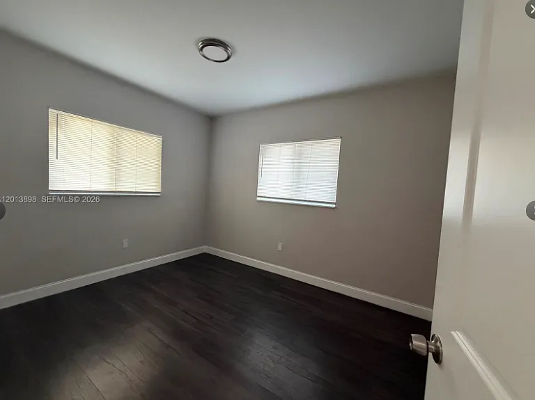 2241 N 62nd Ave — Photo 12
