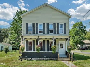 2 Cummings St, Hoosick Falls, NY 12090