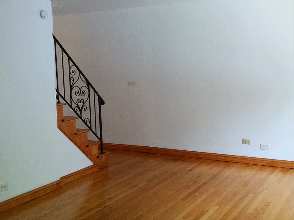 1st image of 558 Lynn Ct Unit C