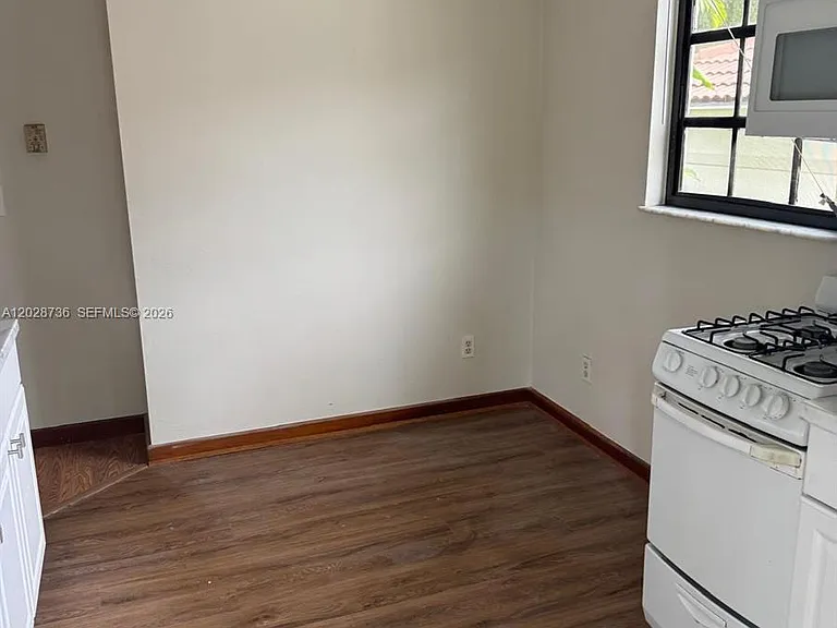 2107 Secoffee St #2 — Photo 7