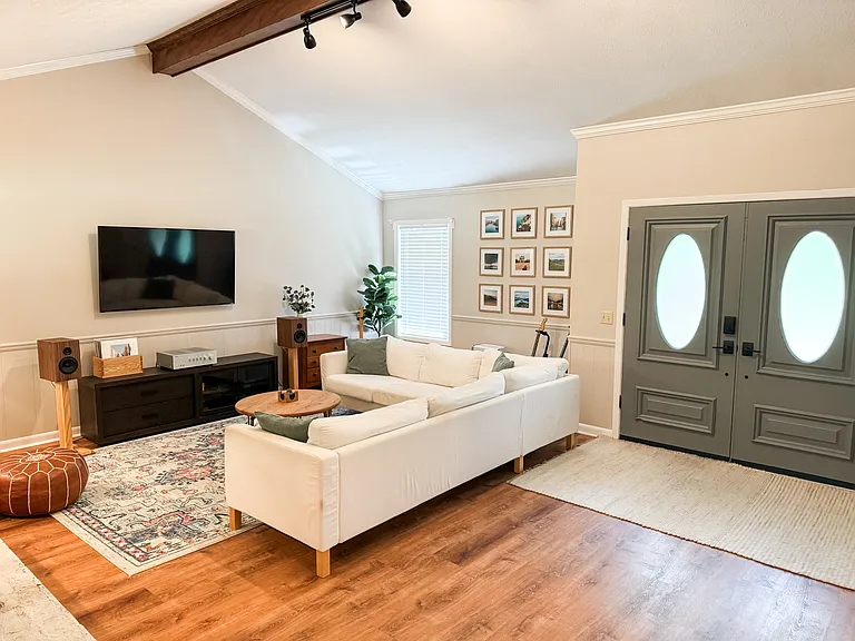 306 Oak Ridge Cir — Photo 25