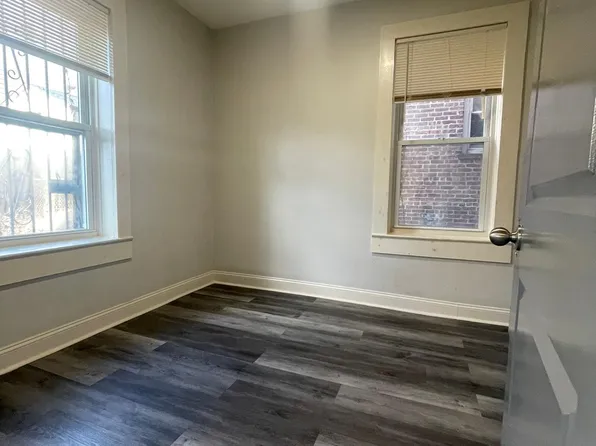 238 Fowler Avenue image 3 of 5