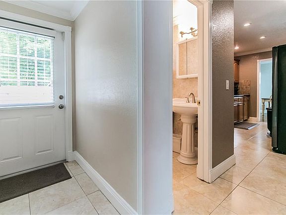 3rd image of 6416 N Gomez Ave