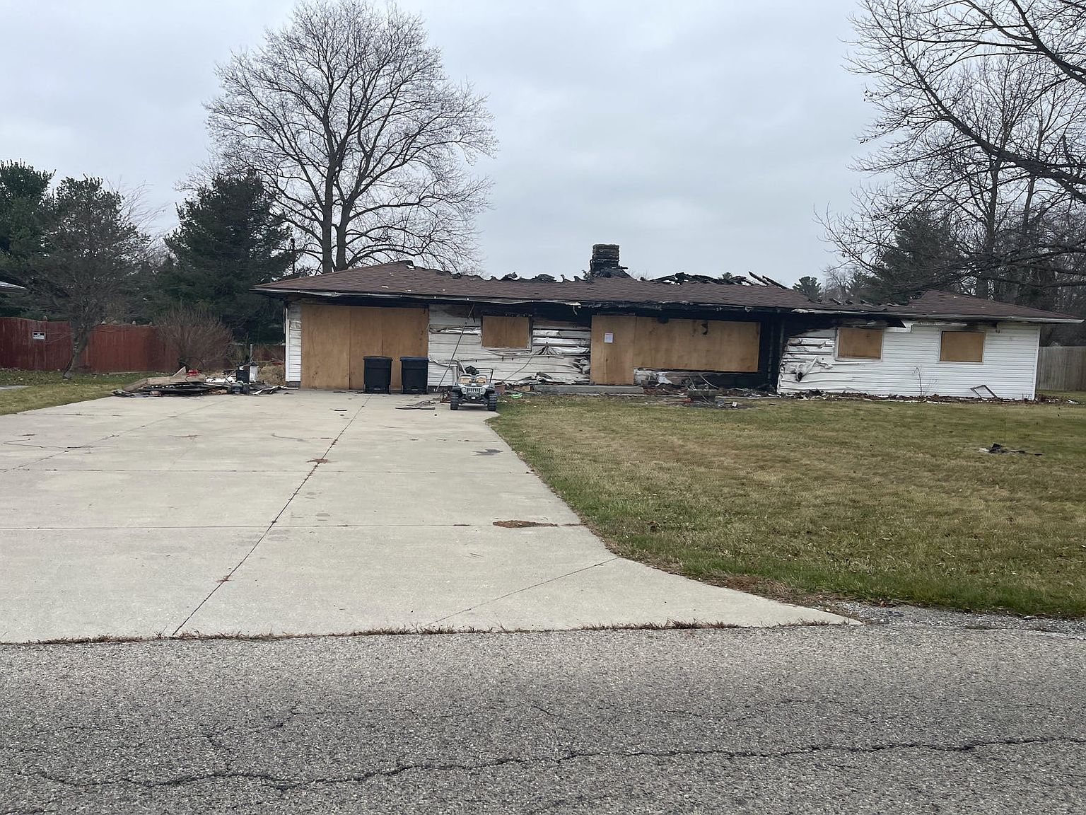 1085 S Center St, Waterloo, IN 46793 Zillow