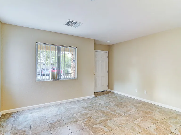 4125 Kemble Ct — Photo 10