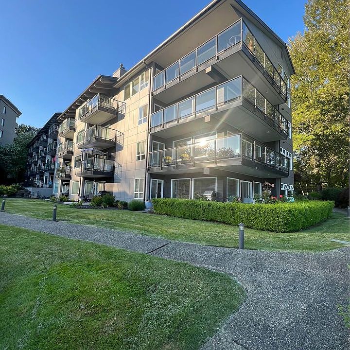 1st image of 9201 NE Juanita Dr APT 305
