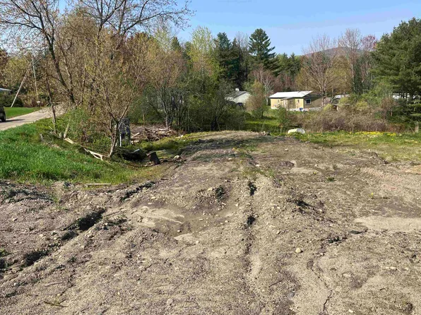 121 Lamoille Avenue, Hardwick, VT 05843