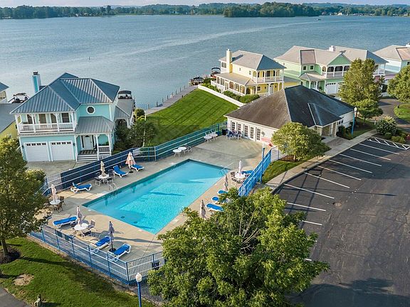 4th image of 4401 Hunts Landing Rd SE #304