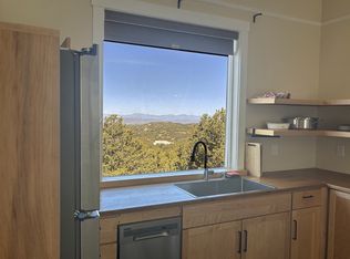 6 Cameron Ln, Santa Fe, NM 87505