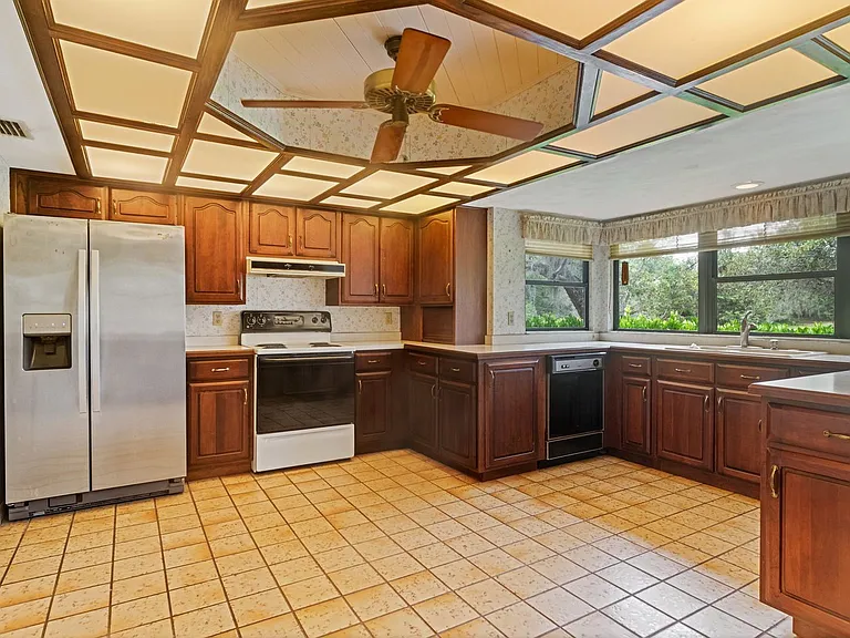 16835 Old Moulton Rd — Photo 5