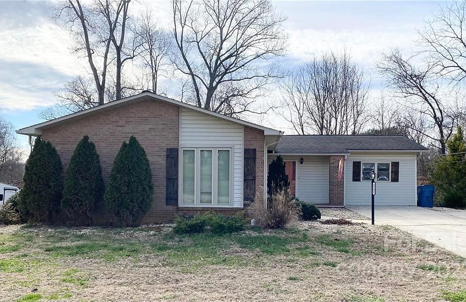 1st image of 3582 Redcliff Dr
