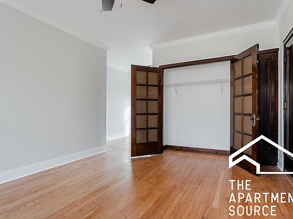 2nd image of 3816 N Greenview Ave #3E