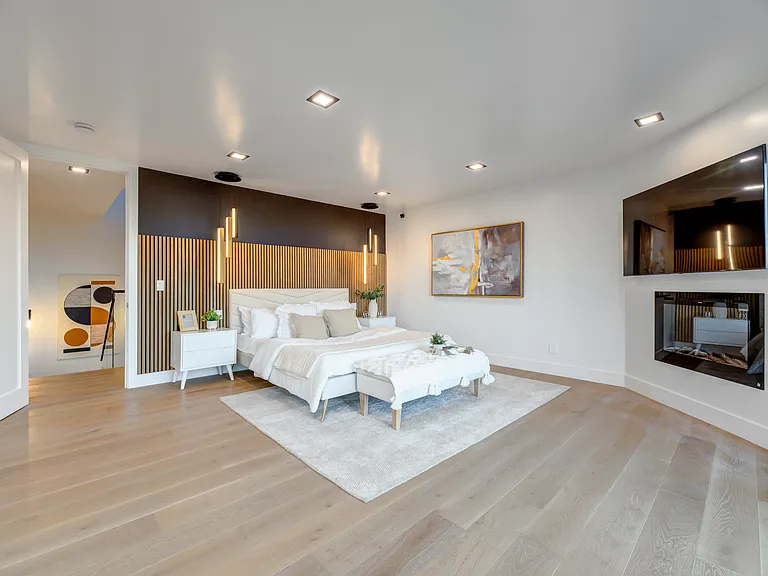 15125 Rayneta Dr — Photo 44