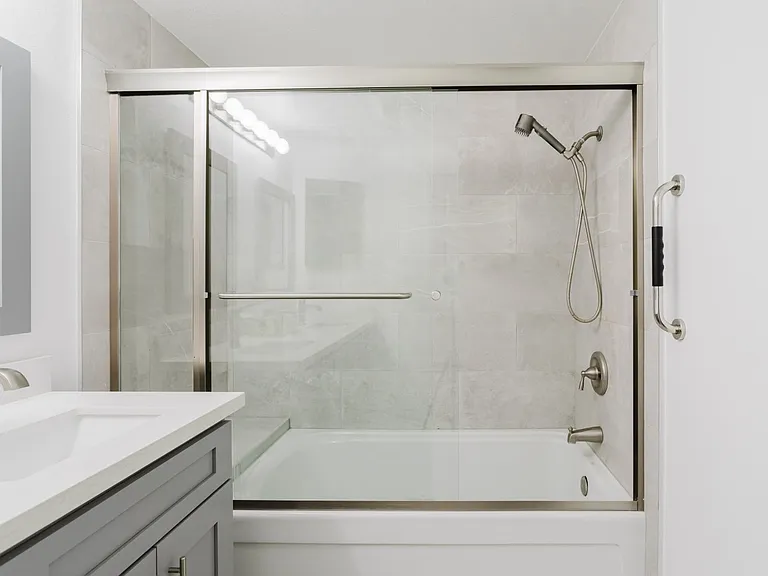 435 E Valencia Ave #105 — Photo 21