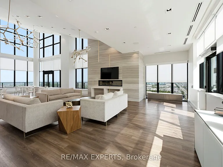 9000 Jane St #1220 — Photo 27