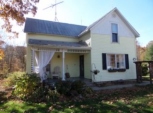 7092 E Clarksville Rd, Martinsville, IL 62442