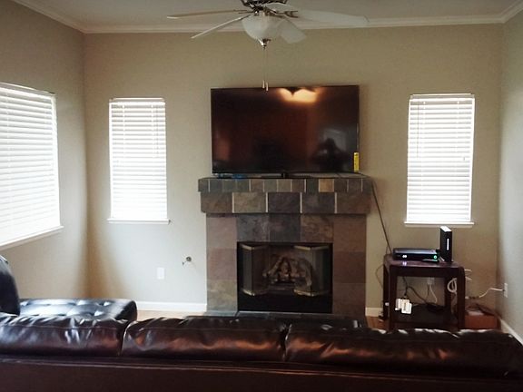 4th image of 4005 Parkstone Ln