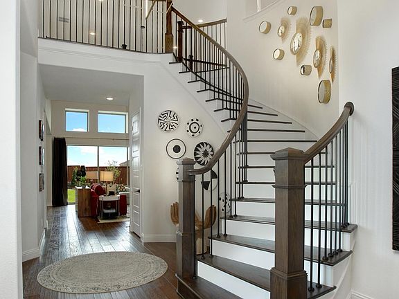 The Oakley III Foyer