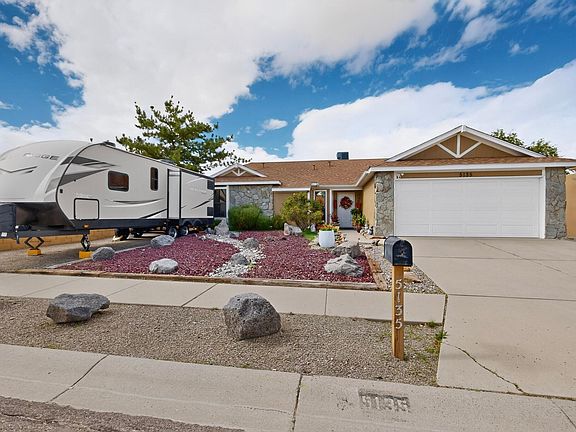 3rd image of 5135 Gaviota NW