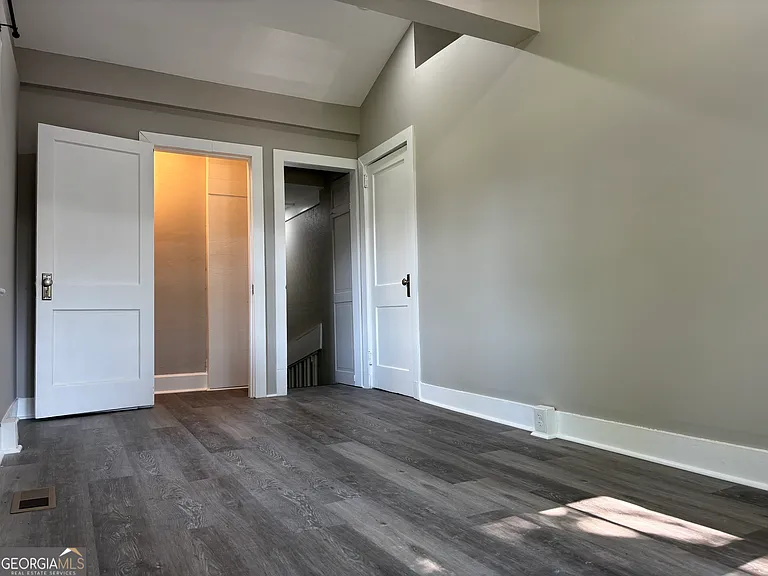 118 1/2 Alford St — Photo 12