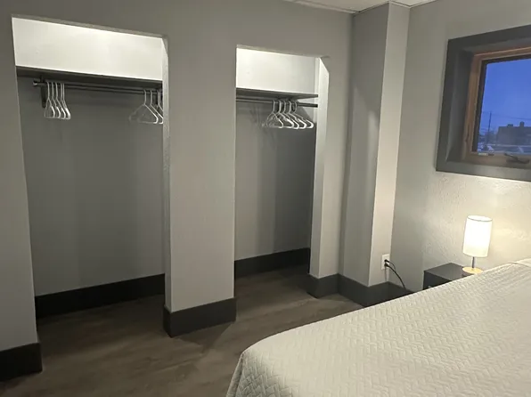 328 3rd St, International Falls, MN