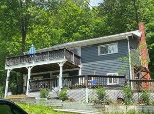 647 Sontag Rd, Ballwin, MO 63021