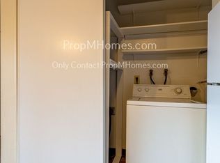 Bright & Light Beaverton Apartment 3 Beds Near Dining & Parks!, Beaverton, OR 97005