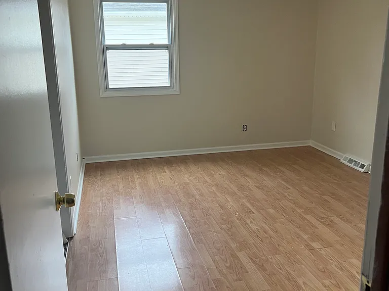 65 Fairgreen Dr #1 — Photo 5