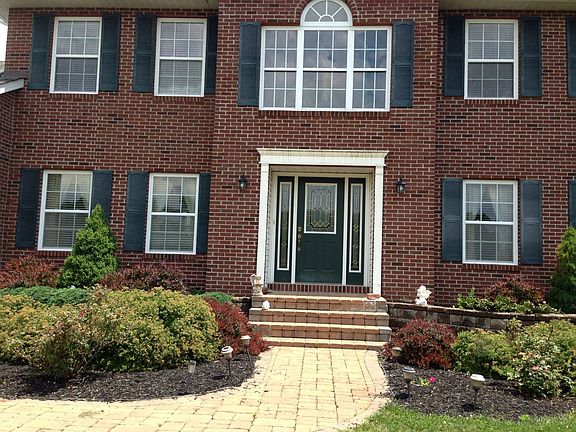 3rd image of 900 Country Wood Dr