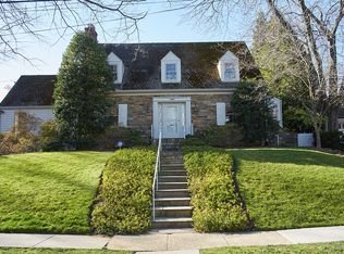 3404 Shepherd St, Chevy Chase, MD 20815