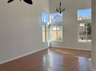 1124 Amorosa Dr, Lancaster, CA 93535