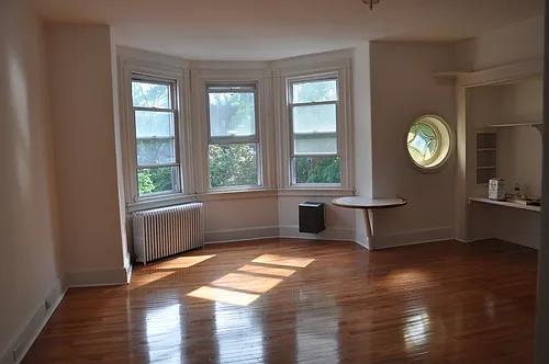 1014 S 45th St #3R Photo 1