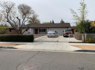 16011 Smoke Tree St, Hesperia, CA 92345