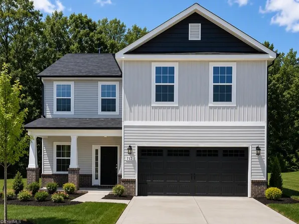 128 Rocky Maple Dr, King, NC 27021