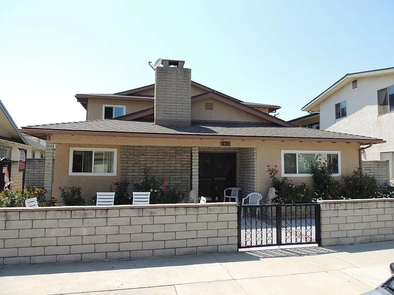 321 Gladys Ave #4 — Photo 1