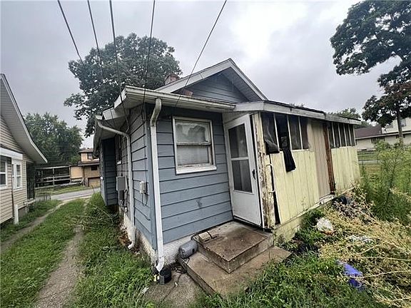 3rd image of 2402 E 59th St