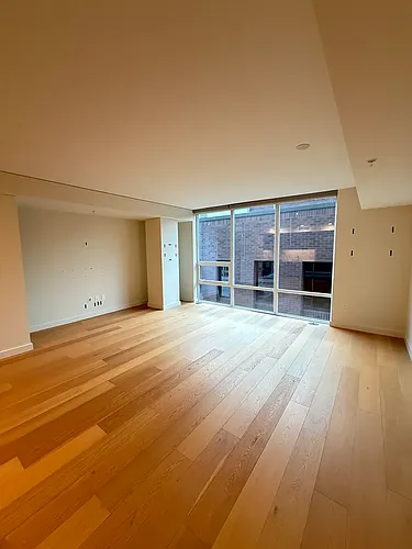 121 Stewart St Photo 1