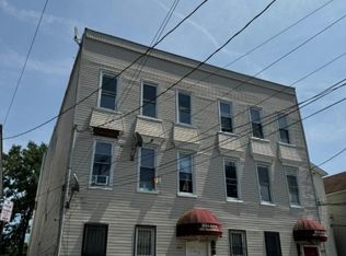 280 1/2 Hunterdon St, Newark, NJ 07103