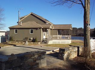 33 Hough Rd, Douglas, MA 01516