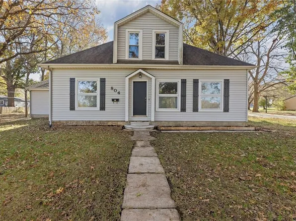 804 E 10th St, Ottawa, KS 66067