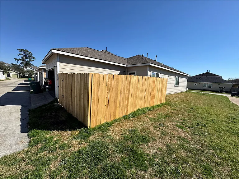21719 Mossy Field Ln — Photo 41