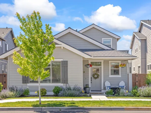 4605 SW 36th St, Redmond, OR 97756