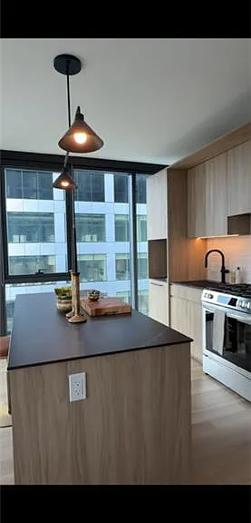 351 N May St #414 — Photo 8